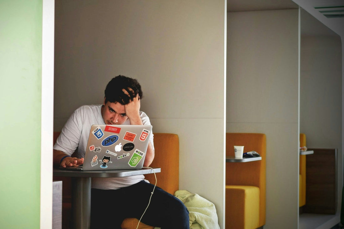 Cognitive overload: causes, signs and what helps